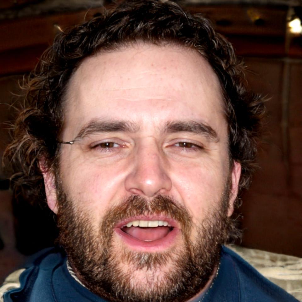 Rizki Firmansyah - Market Research Analyst